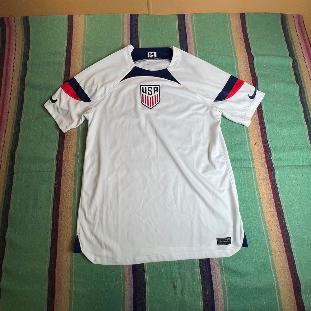 Nike USA Soccer Jersey Mens Medium White Leon 27 USMNT Dri-FIT National Team